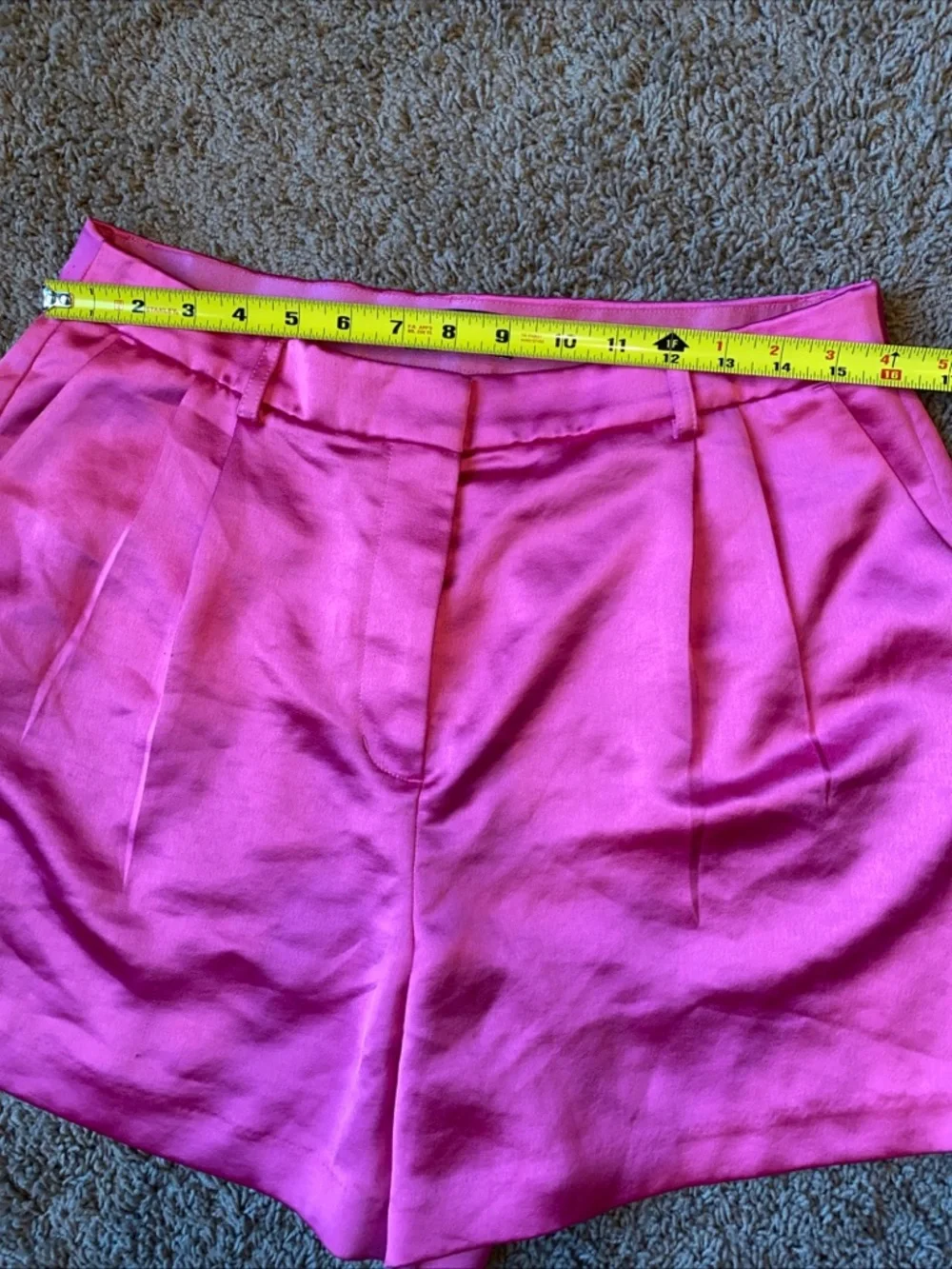 Express Satin High Waist Shorts Womens Sz 12 Pink Barbiecore Vacation Pleated